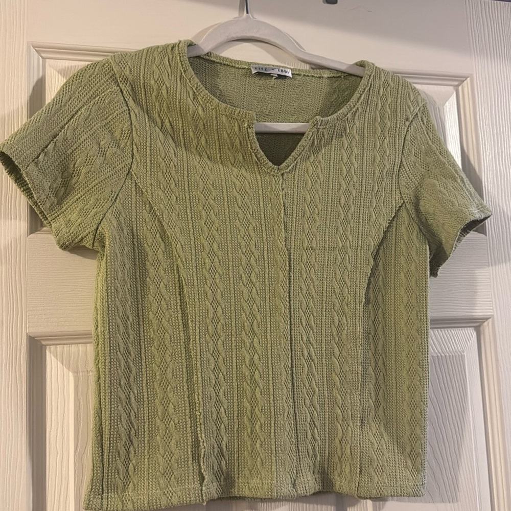 FITZ+ EDDI Short Sleeve Sweater- barely worn!